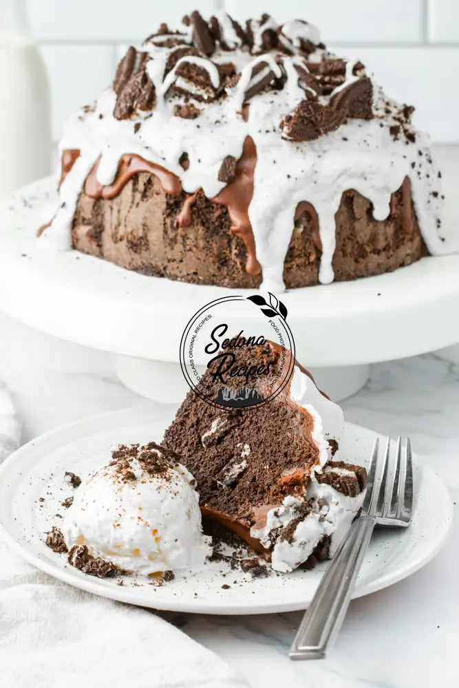 Cookies and Cream Bundt Cake with Oreos