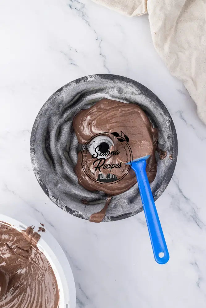 Cookies and Cream Bundt Cake with Oreos