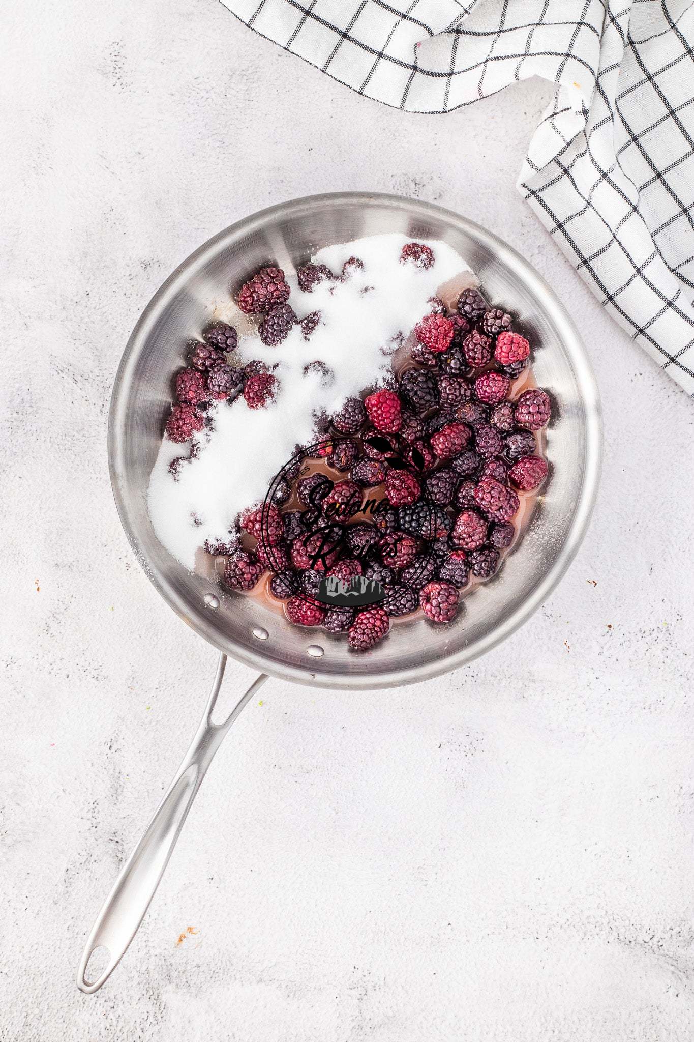 Mini Blackberry Cheesecakes