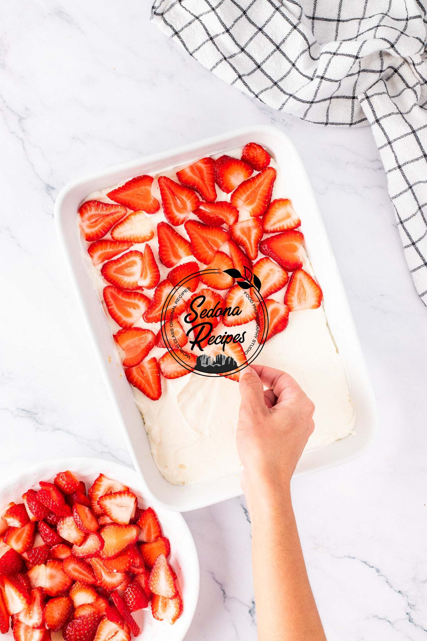 Strawberry Cheesecake Lasagna (No Bake)