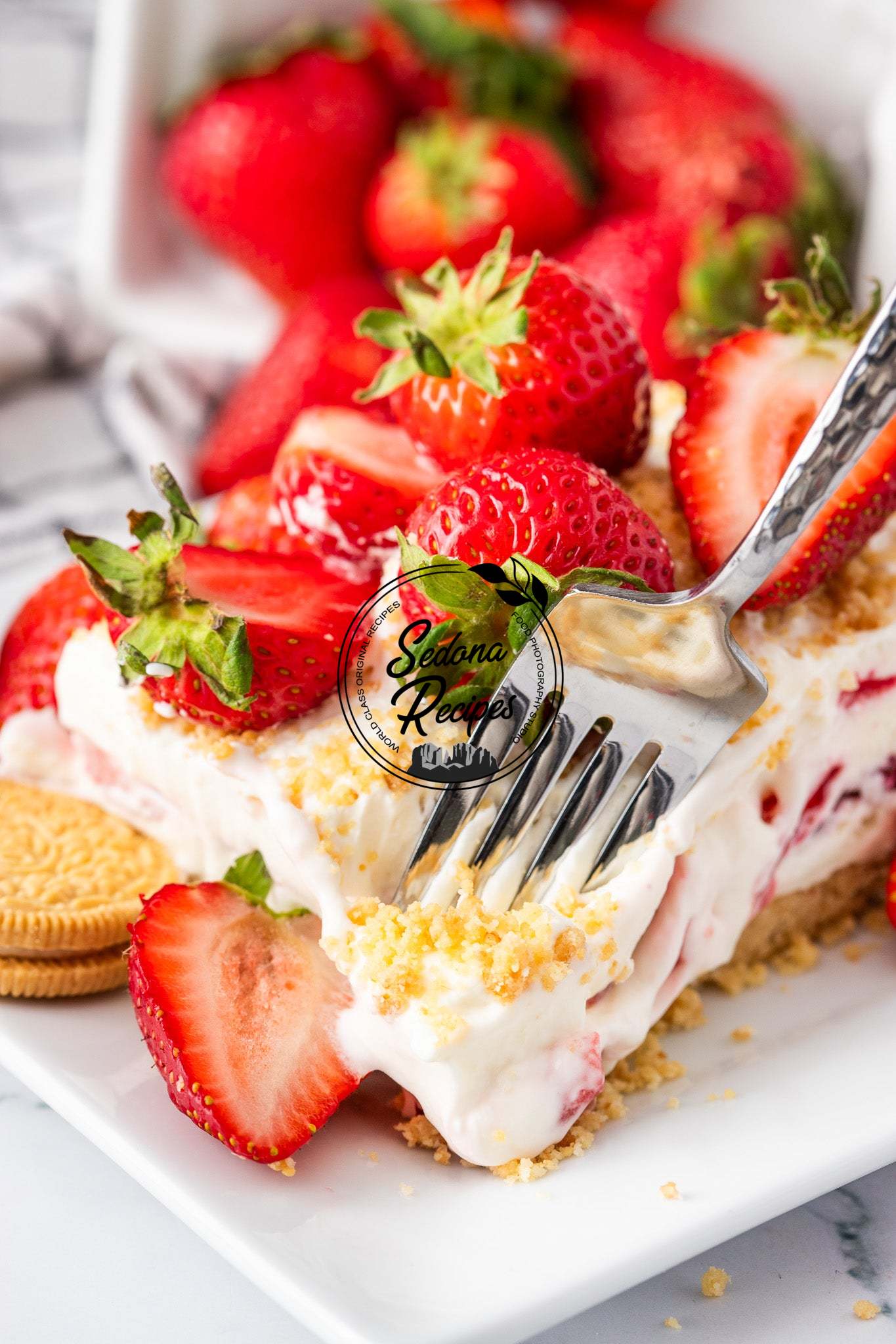 Strawberry Cheesecake Lasagna (No Bake)