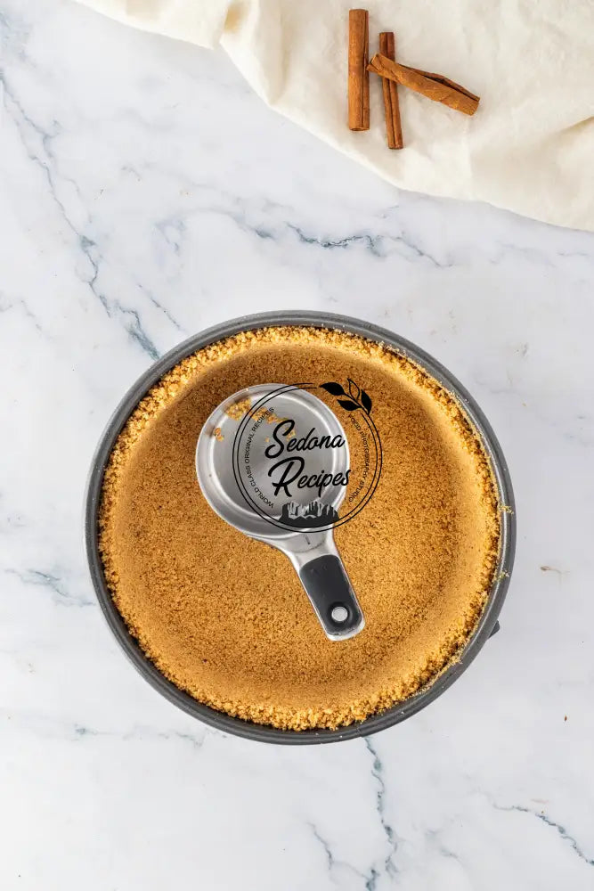 Brown Butter Cinnamon Roll Cheesecake