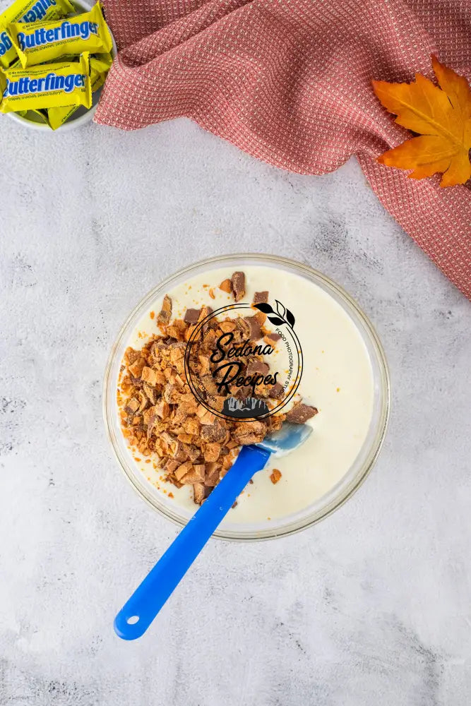 Butterfinger Caramel Cheesecake Bars