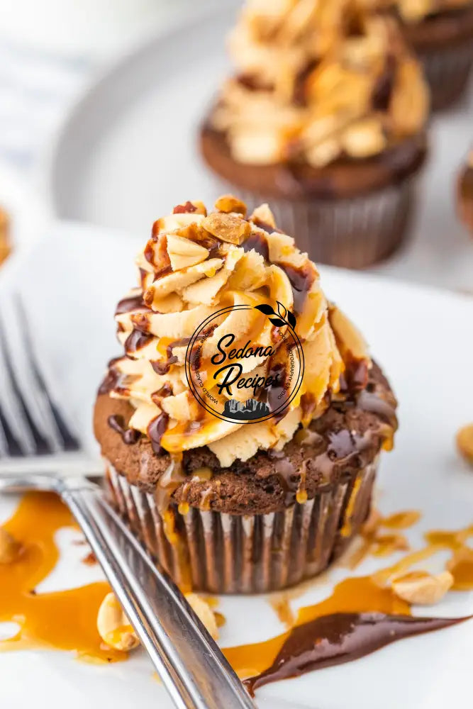 Candy Bar Cupcakes