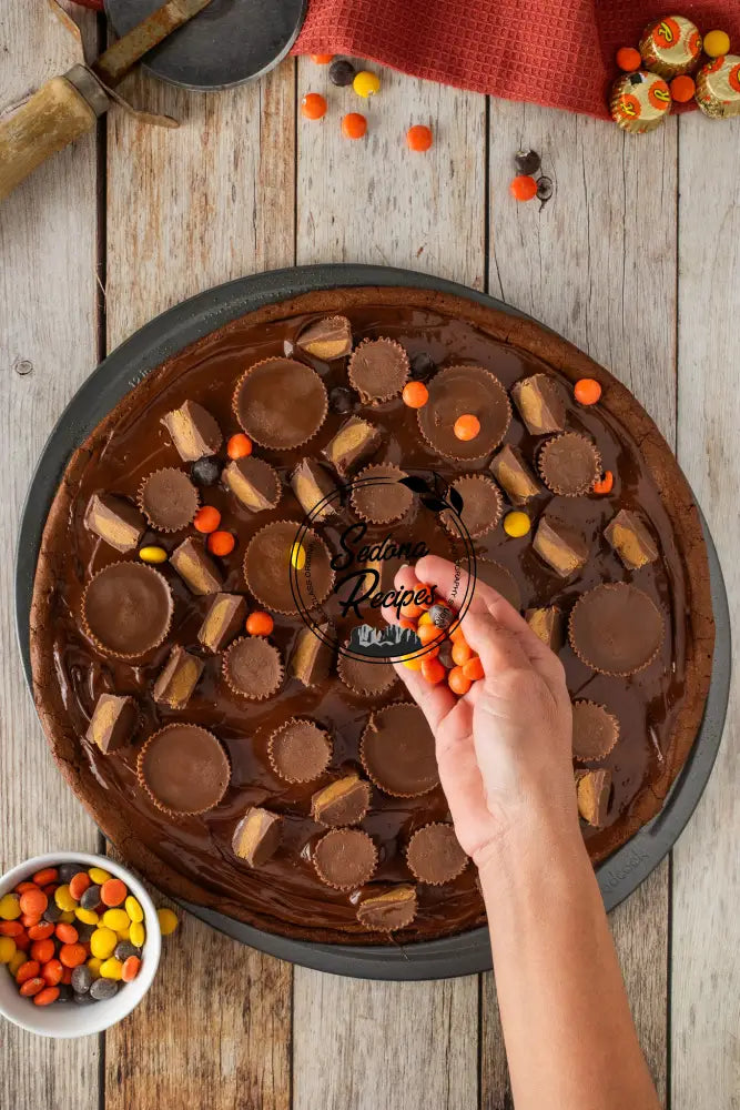 Reese’s Fudge Brownie Pizza