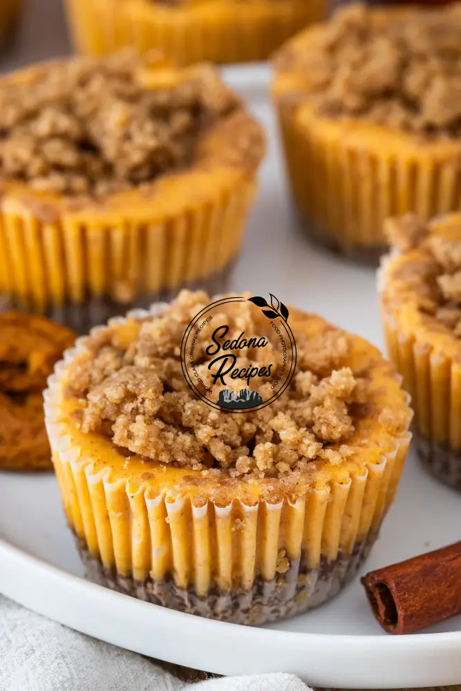 Streusel-Topped Mini Pumpkin Cheesecakes