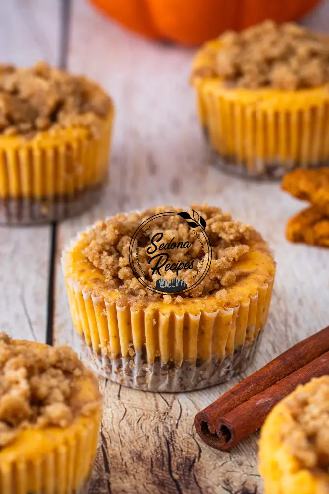 Streusel-Topped Mini Pumpkin Cheesecakes