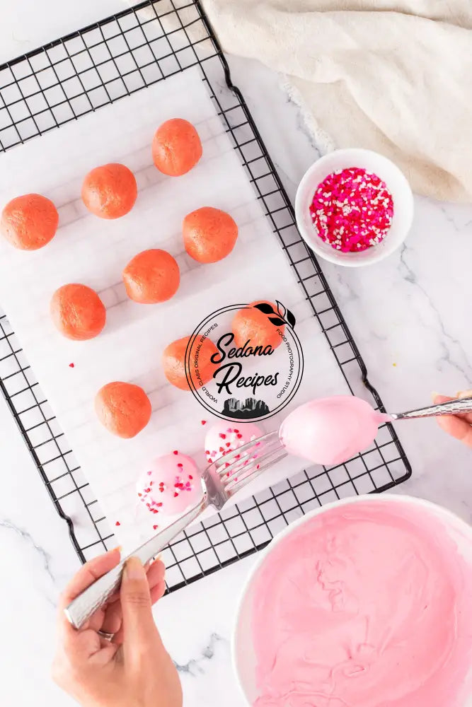 Valentine Oreo Truffles (No Bake)