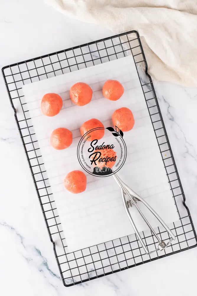 Valentine Oreo Truffles (No Bake)